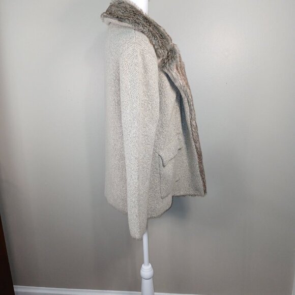 COCO AND CARMEN KNIT WRAP STYLE JACKET FAUX FUR COLLAR,  TAN, SIZE SMALL - Picture 5 of 8